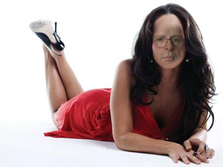 en robe avec les chausures